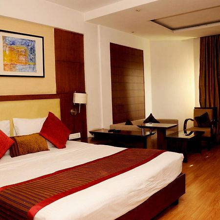 Hotel Gwalior Regency Экстерьер фото