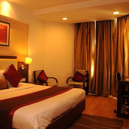 Hotel Gwalior Regency Экстерьер фото