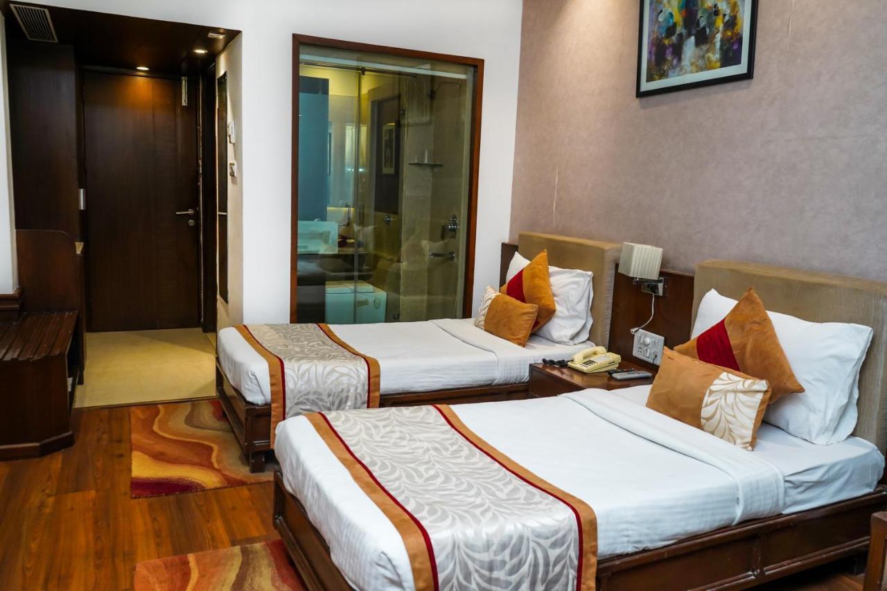 Hotel Gwalior Regency Экстерьер фото