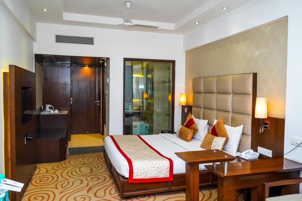 Hotel Gwalior Regency Экстерьер фото