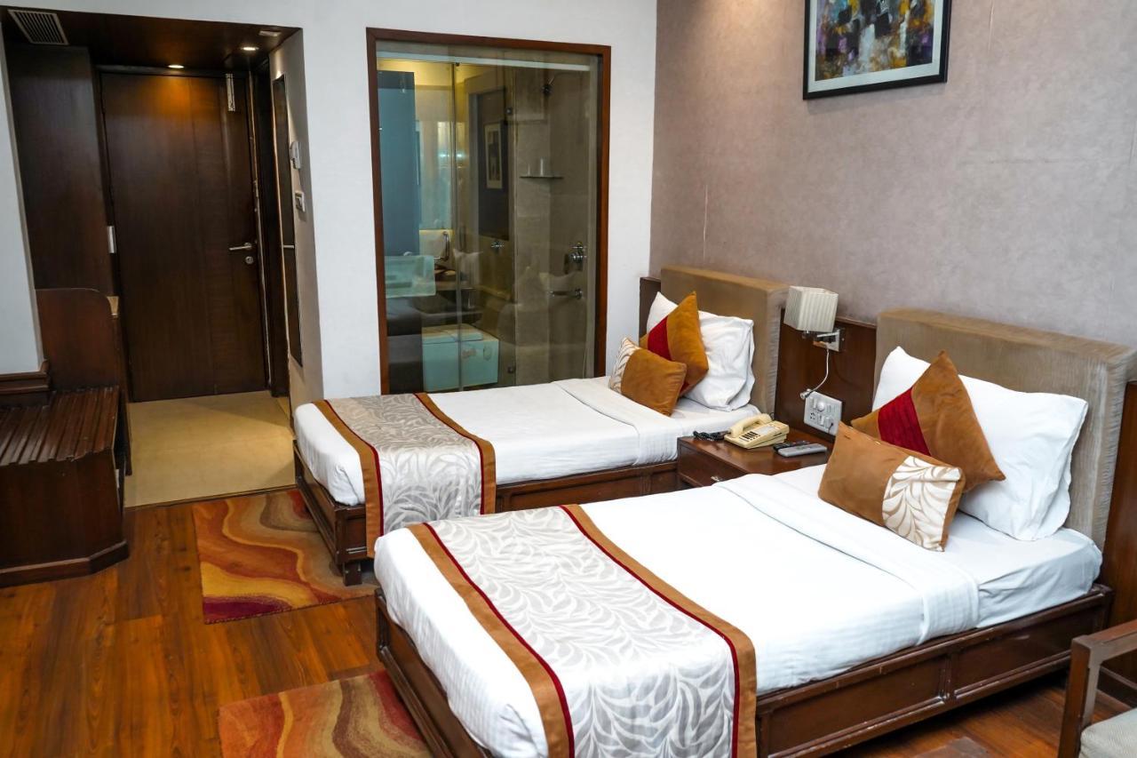 Hotel Gwalior Regency Экстерьер фото