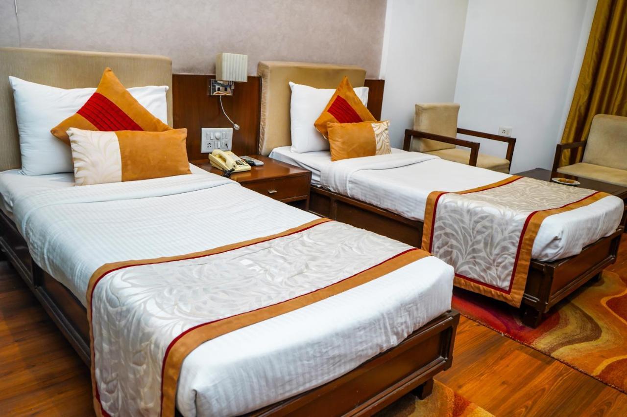Hotel Gwalior Regency Экстерьер фото