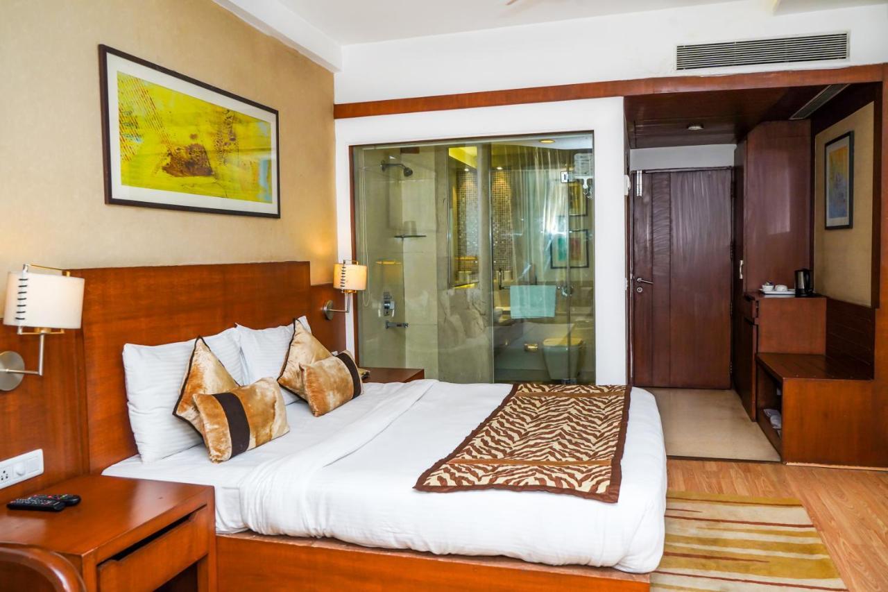 Hotel Gwalior Regency Экстерьер фото
