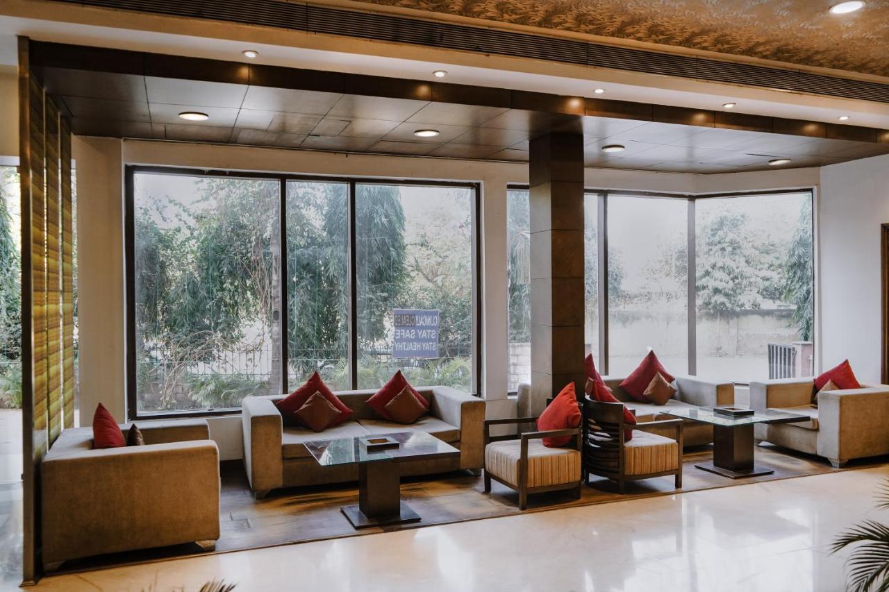 Hotel Gwalior Regency Экстерьер фото