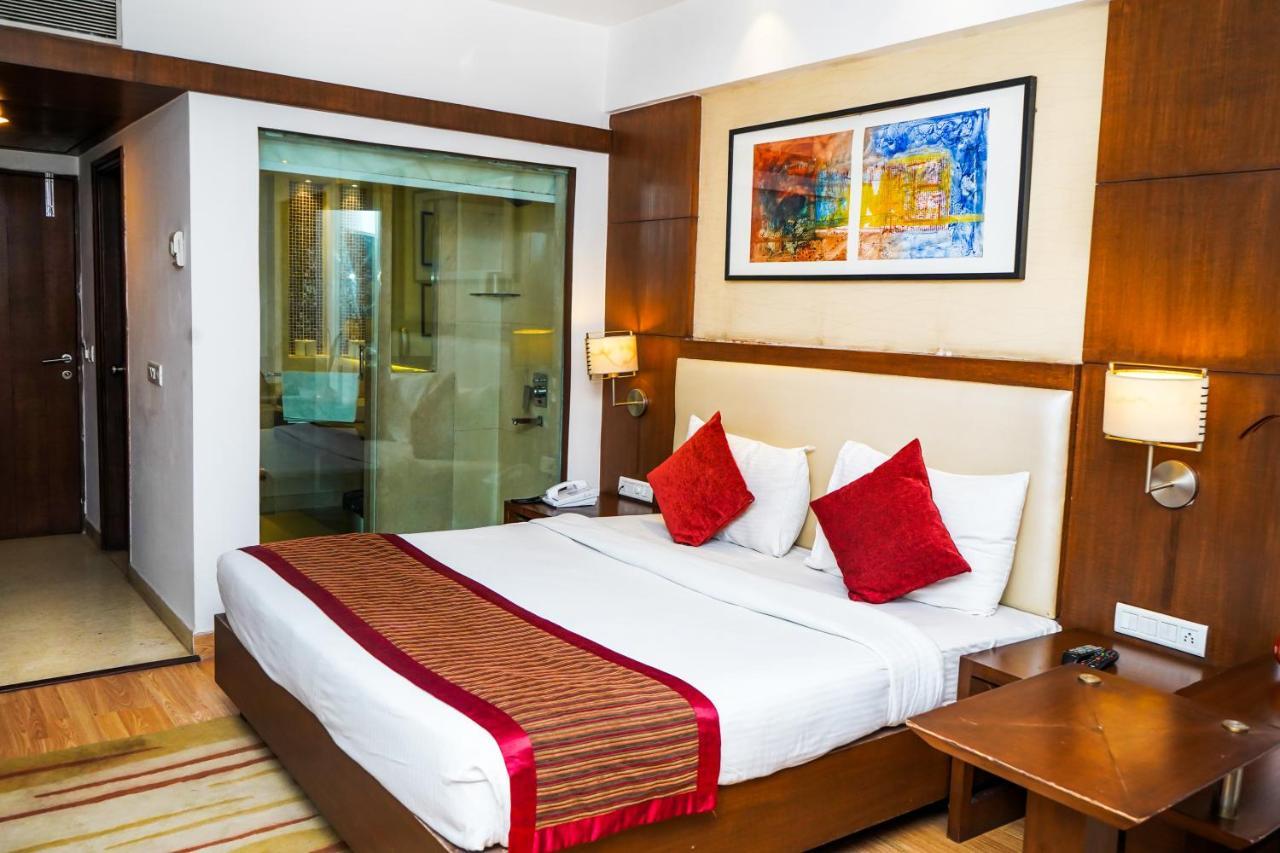 Hotel Gwalior Regency Экстерьер фото