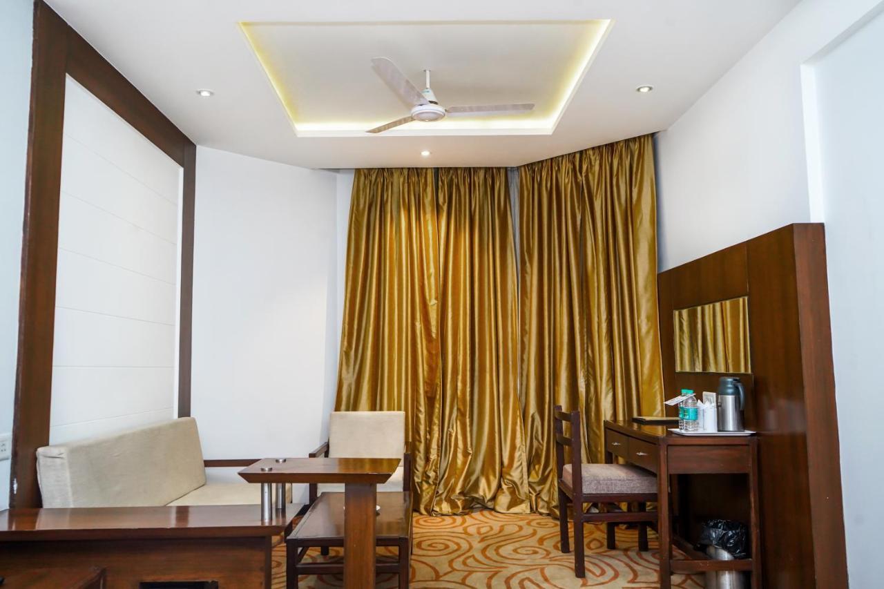 Hotel Gwalior Regency Экстерьер фото