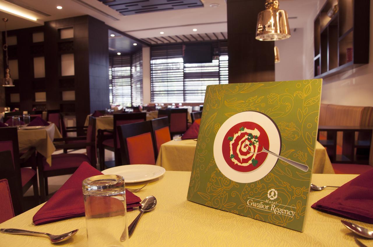 Hotel Gwalior Regency Экстерьер фото