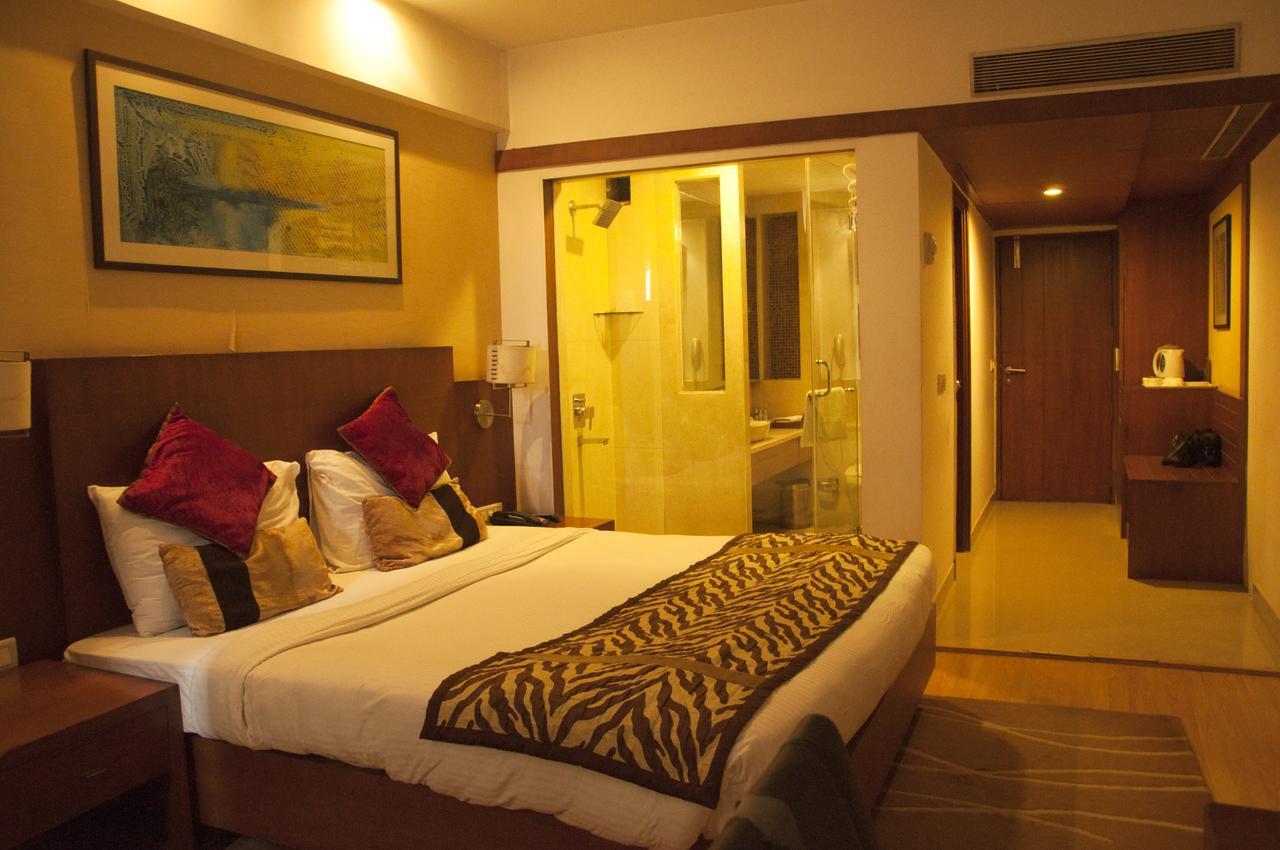 Hotel Gwalior Regency Экстерьер фото