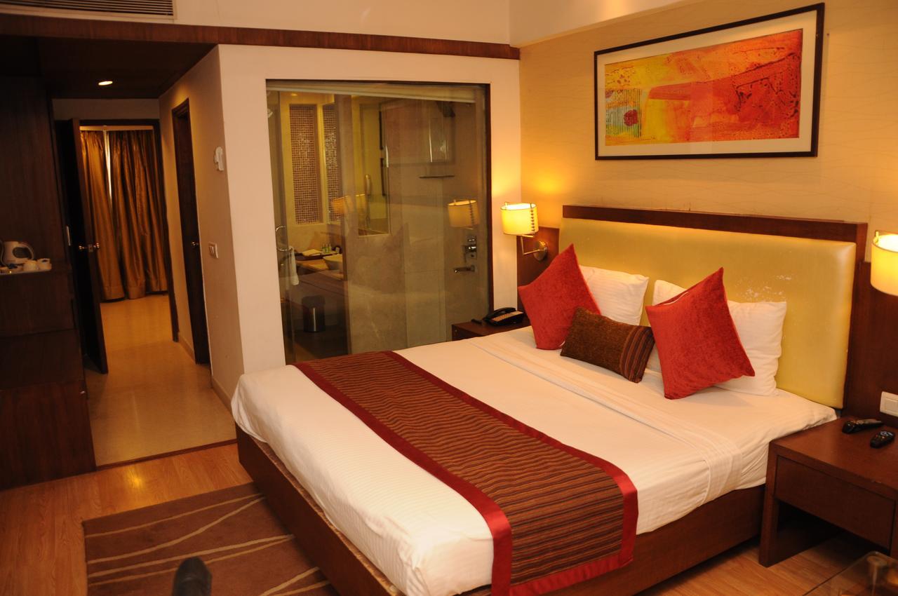 Hotel Gwalior Regency Экстерьер фото